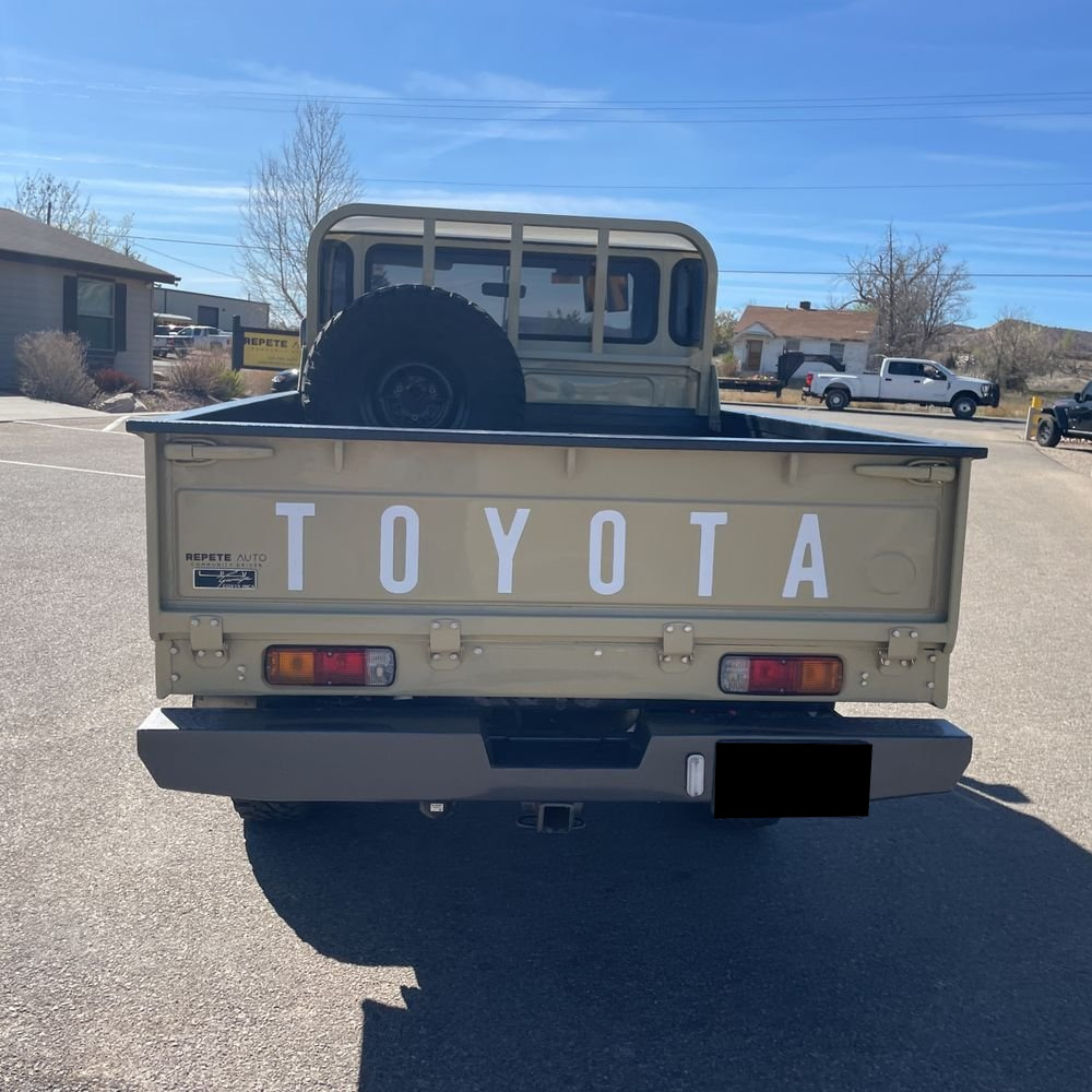 1979 Toyota Land Cruiser truck Base