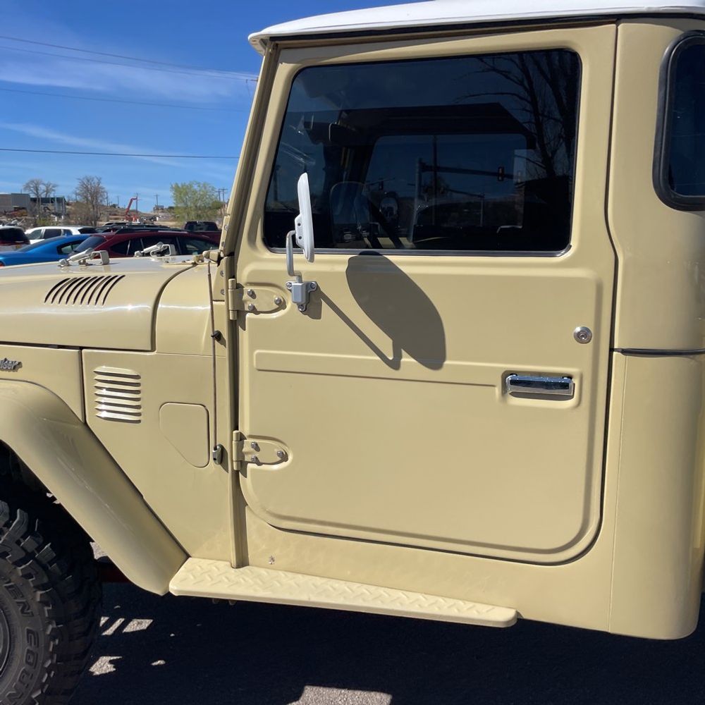 1979 Toyota Land Cruiser truck Base