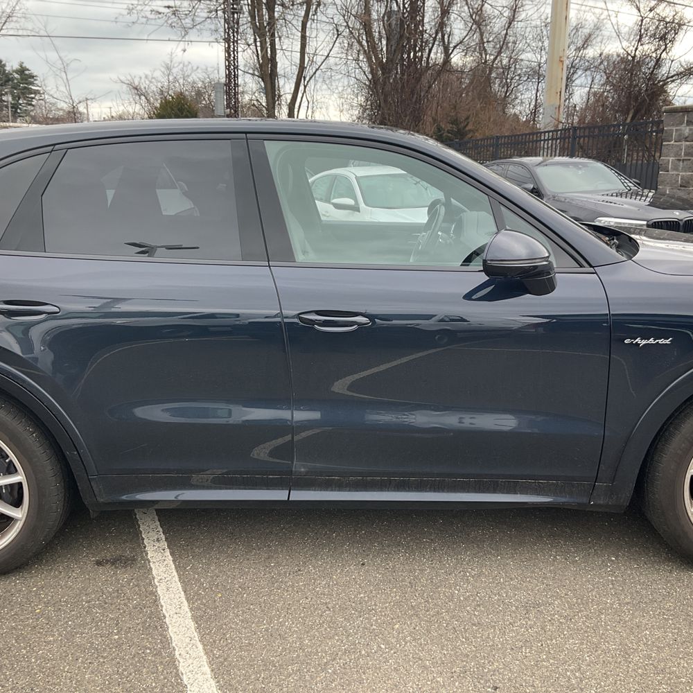 2022 Porsche Cayenne E-Hybrid