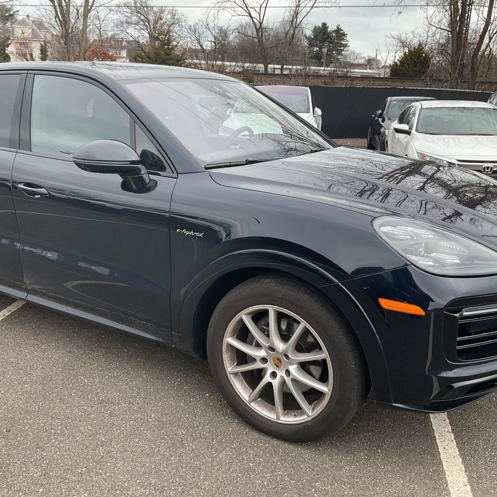 2022 Porsche Cayenne E-Hybrid