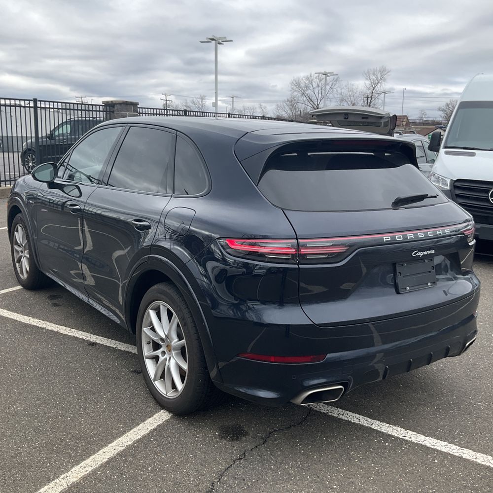2022 Porsche Cayenne E-Hybrid