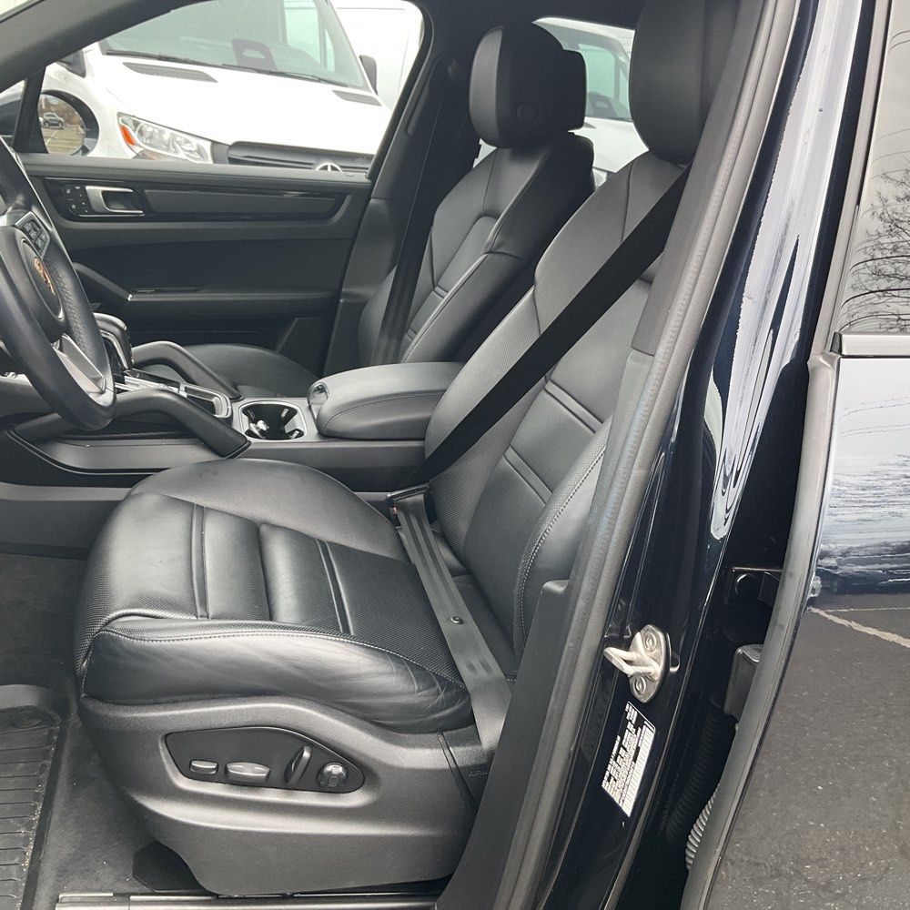 2022 Porsche Cayenne E-Hybrid