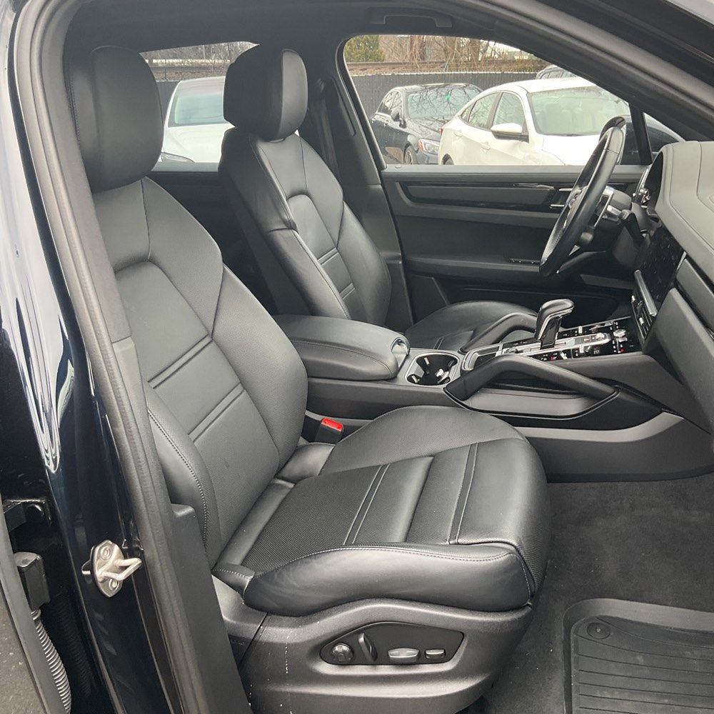 2022 Porsche Cayenne E-Hybrid