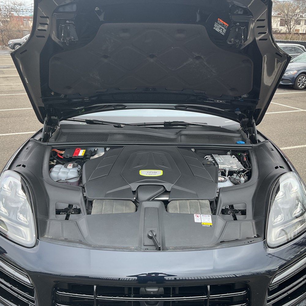 2022 Porsche Cayenne E-Hybrid