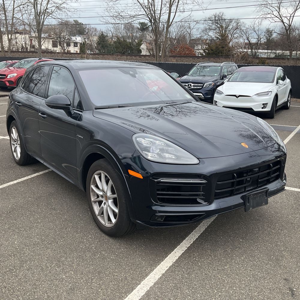 2022 Porsche Cayenne E-Hybrid