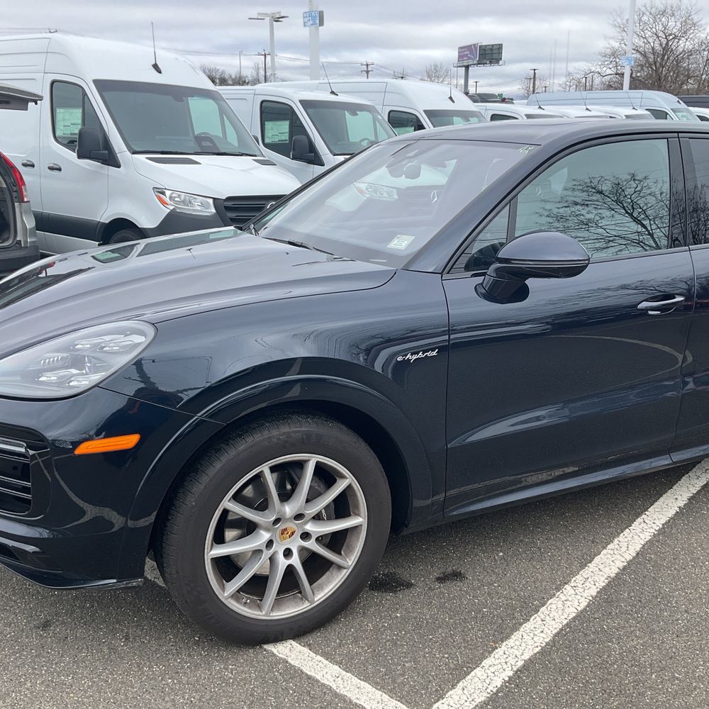 2022 Porsche Cayenne E-Hybrid