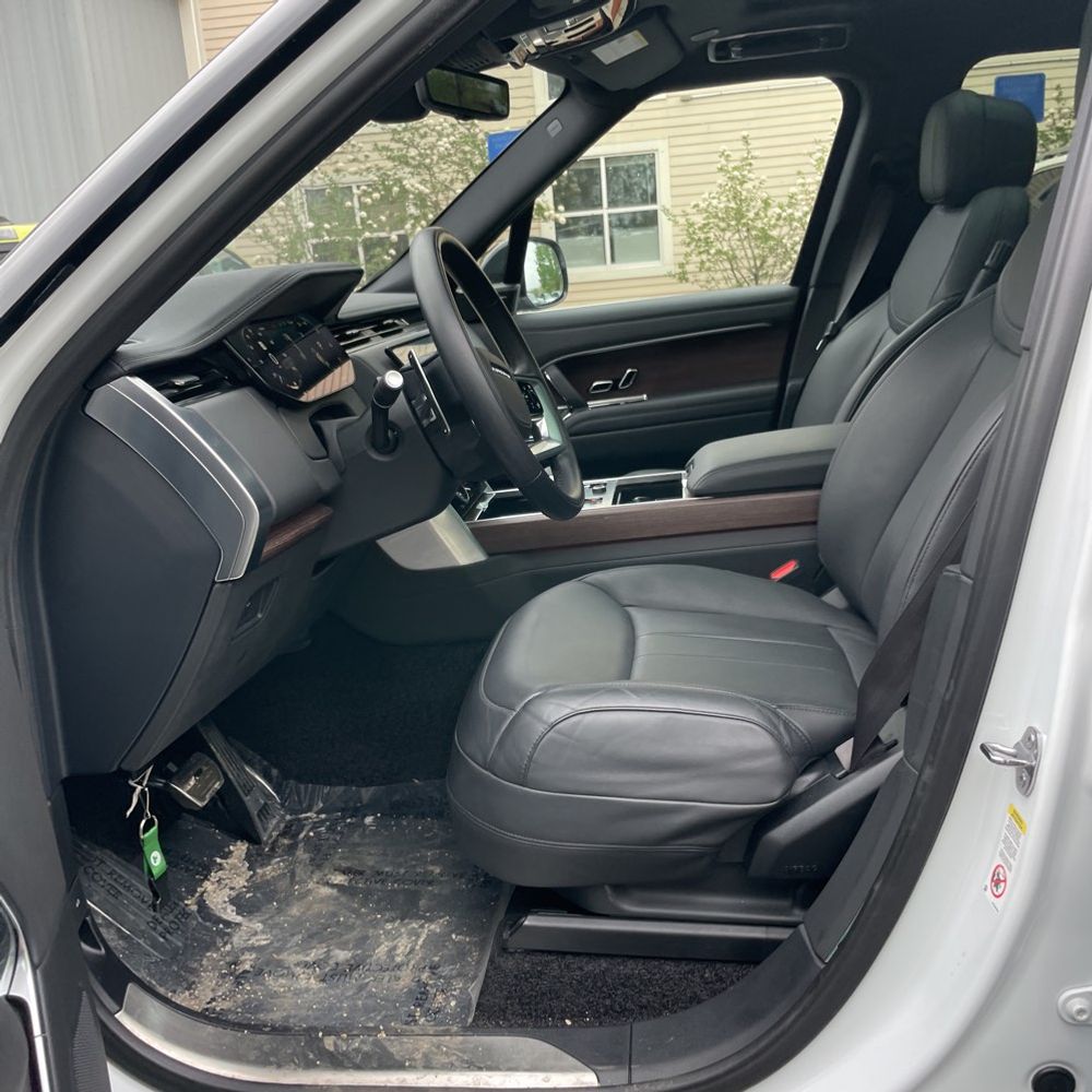 2023 Land Rover Range Rover P530 SE