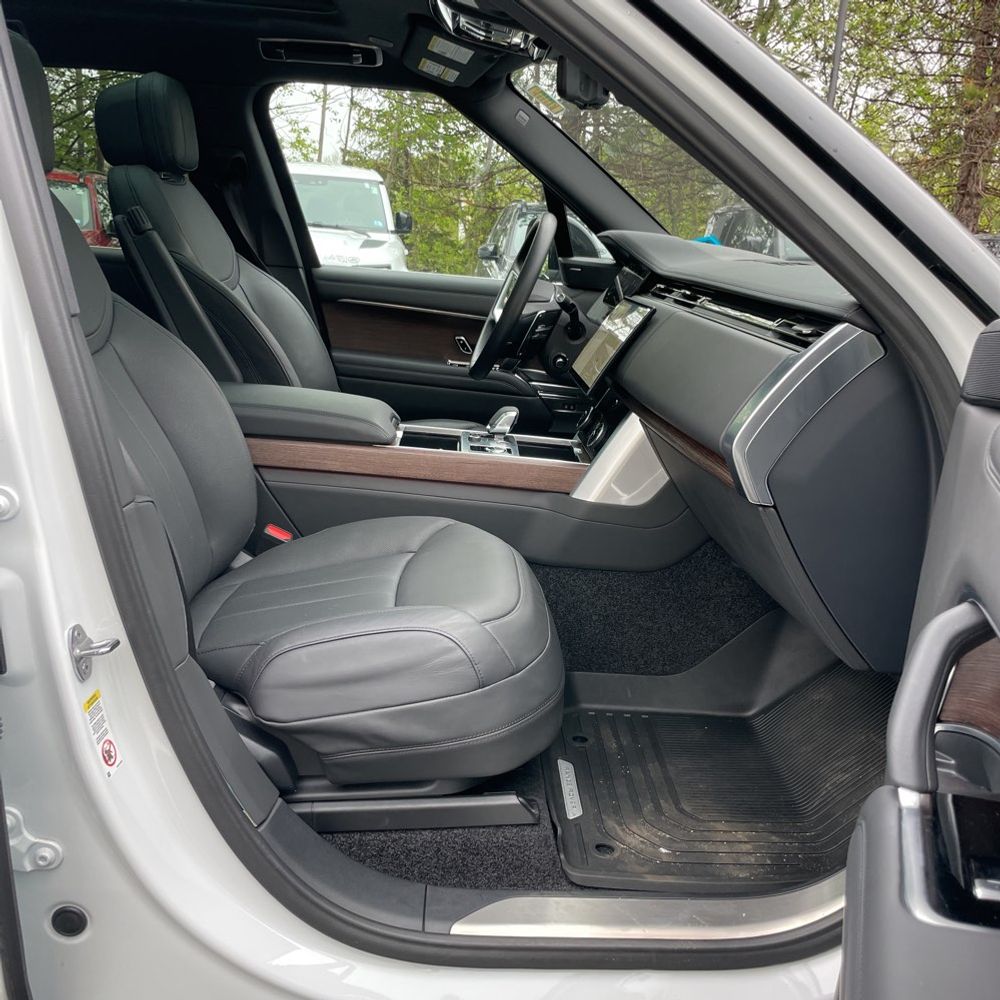 2023 Land Rover Range Rover P530 SE