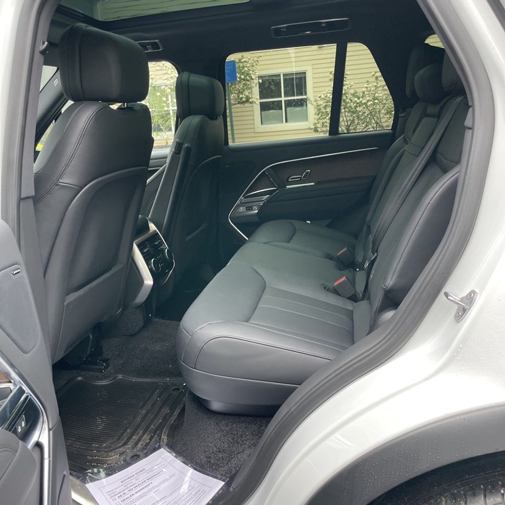 2023 Land Rover Range Rover P530 SE