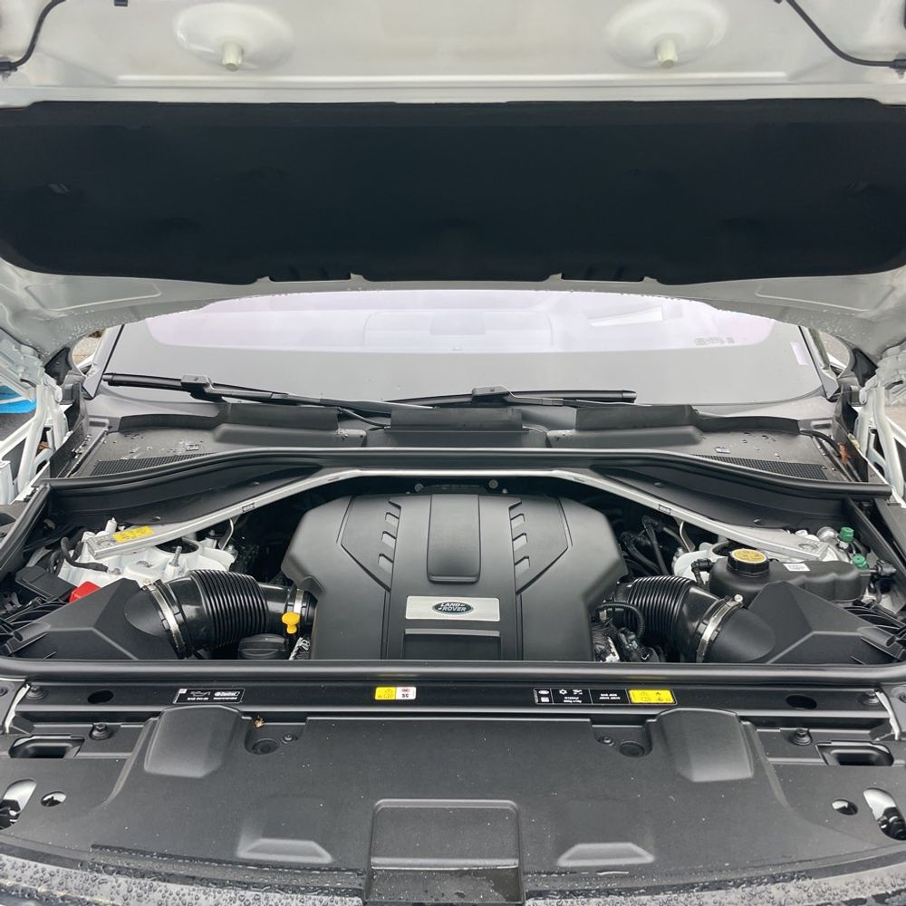 2023 Land Rover Range Rover P530 SE