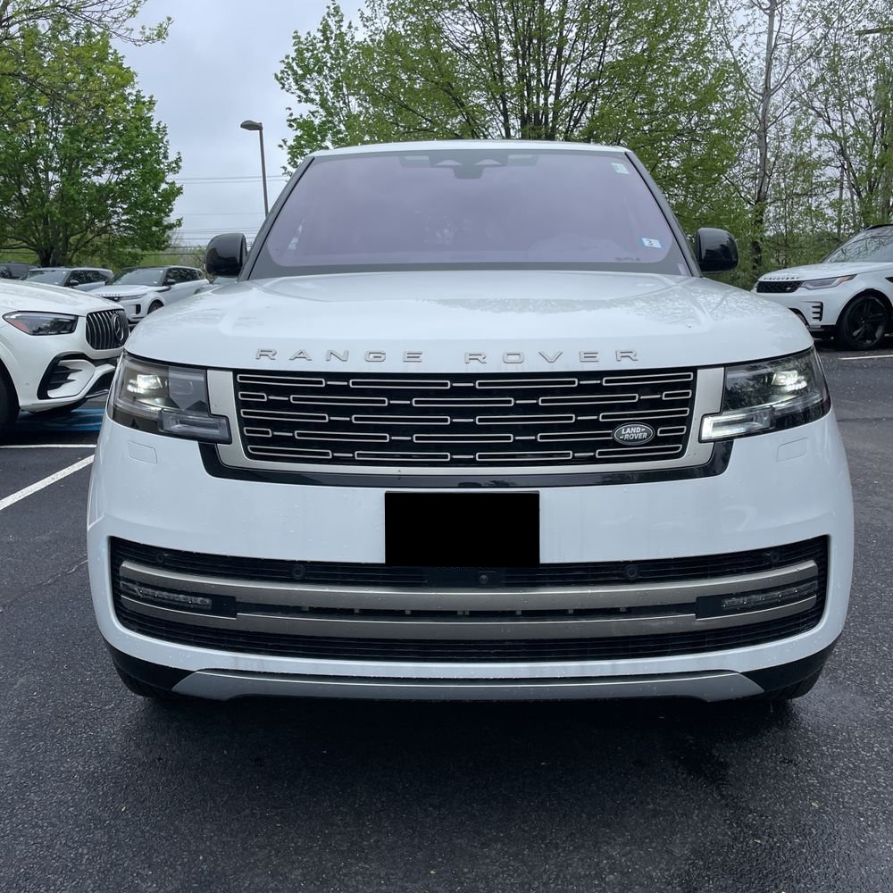 2023 Land Rover Range Rover P530 SE