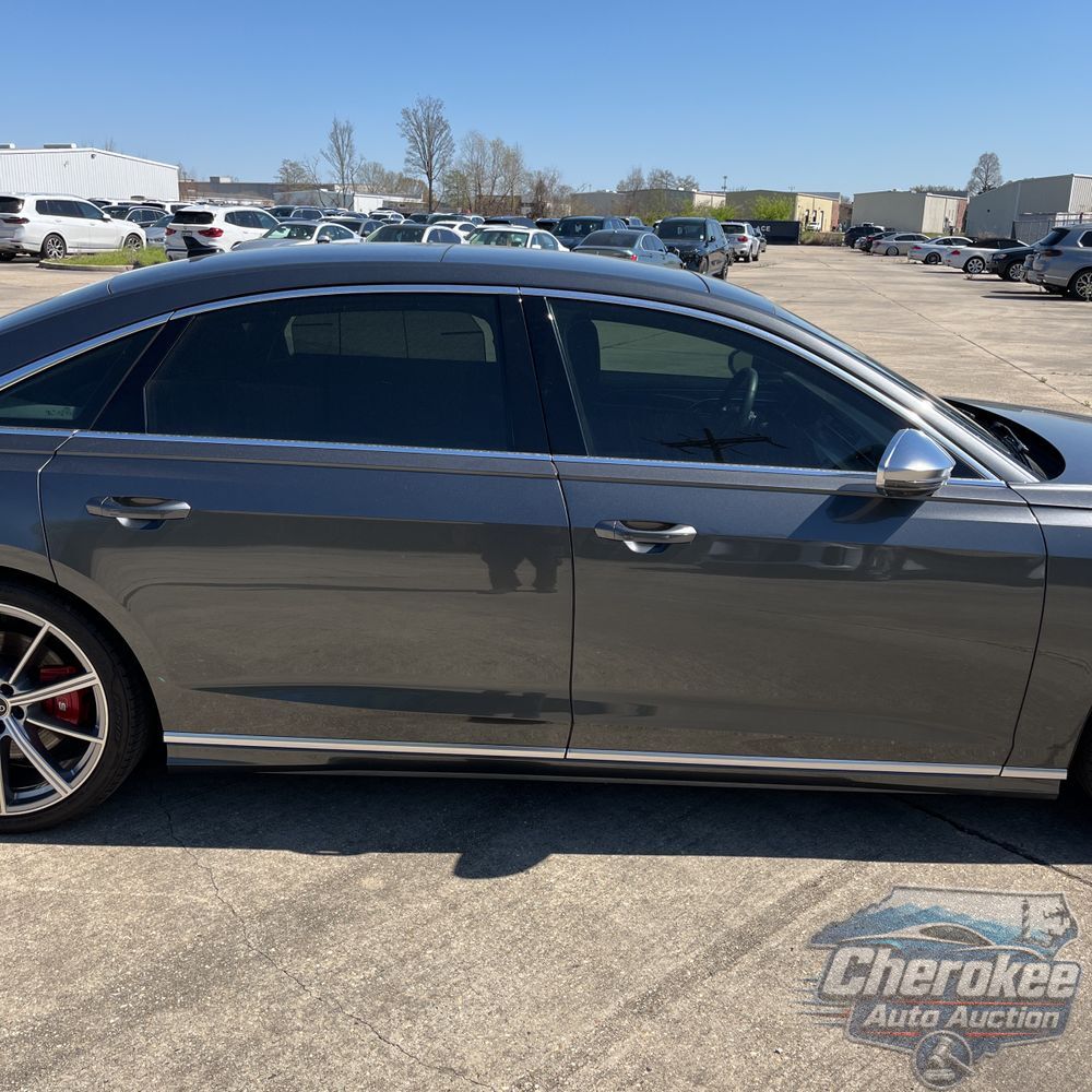 2022 Audi S8