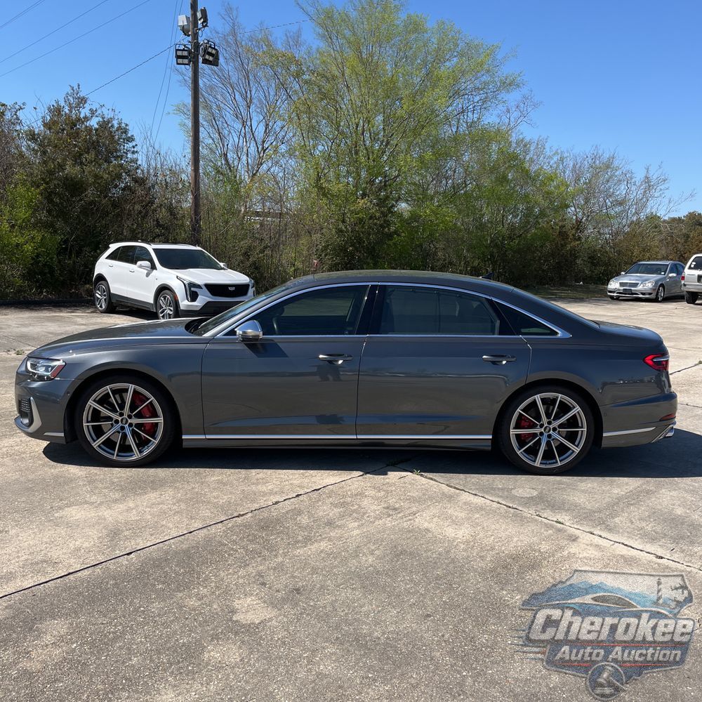 2022 Audi S8