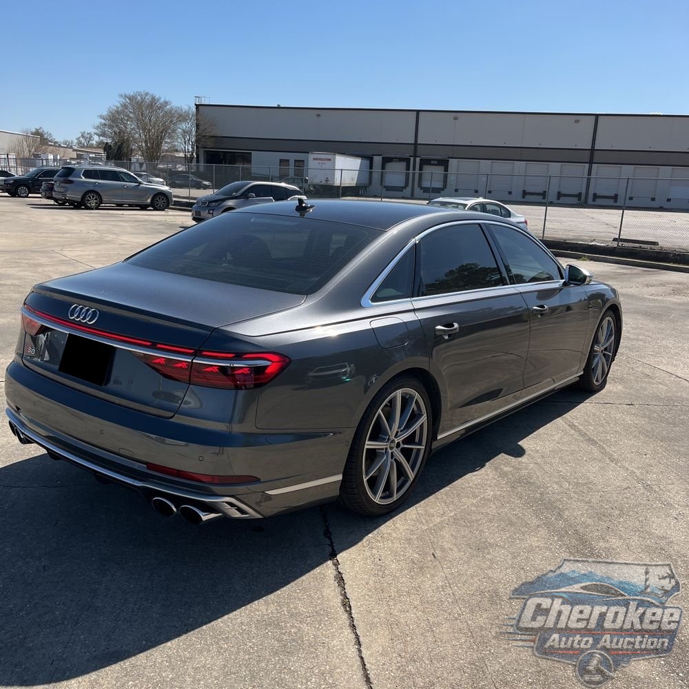2022 Audi S8
