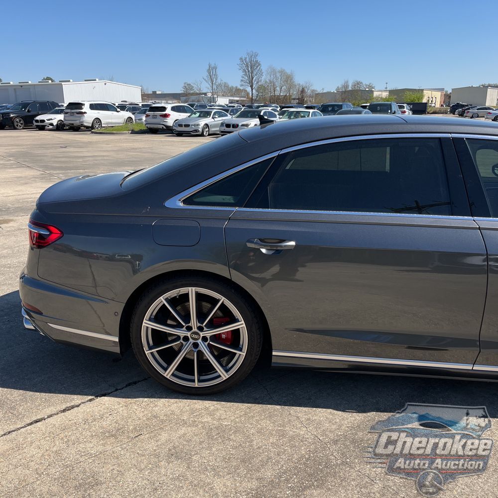 2022 Audi S8