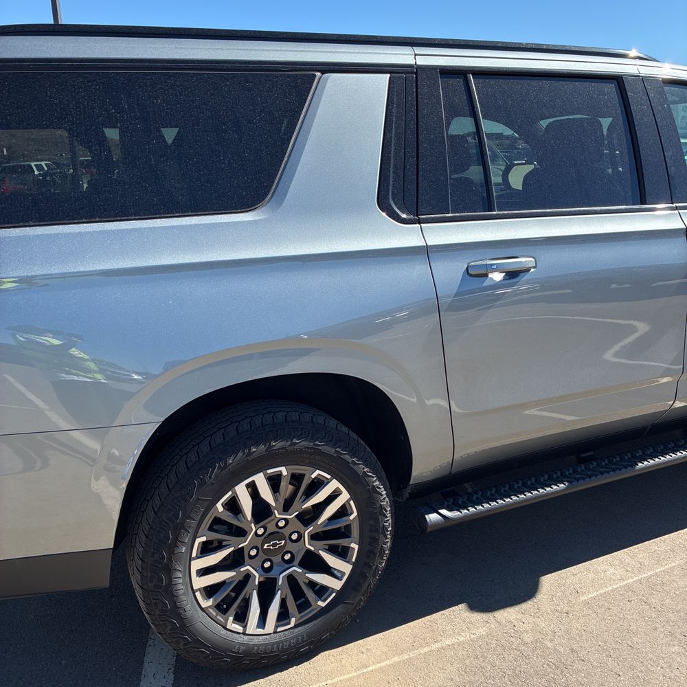 2025 Chevrolet Suburban Z71
