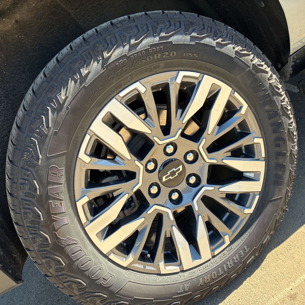 2025 Chevrolet Suburban Z71