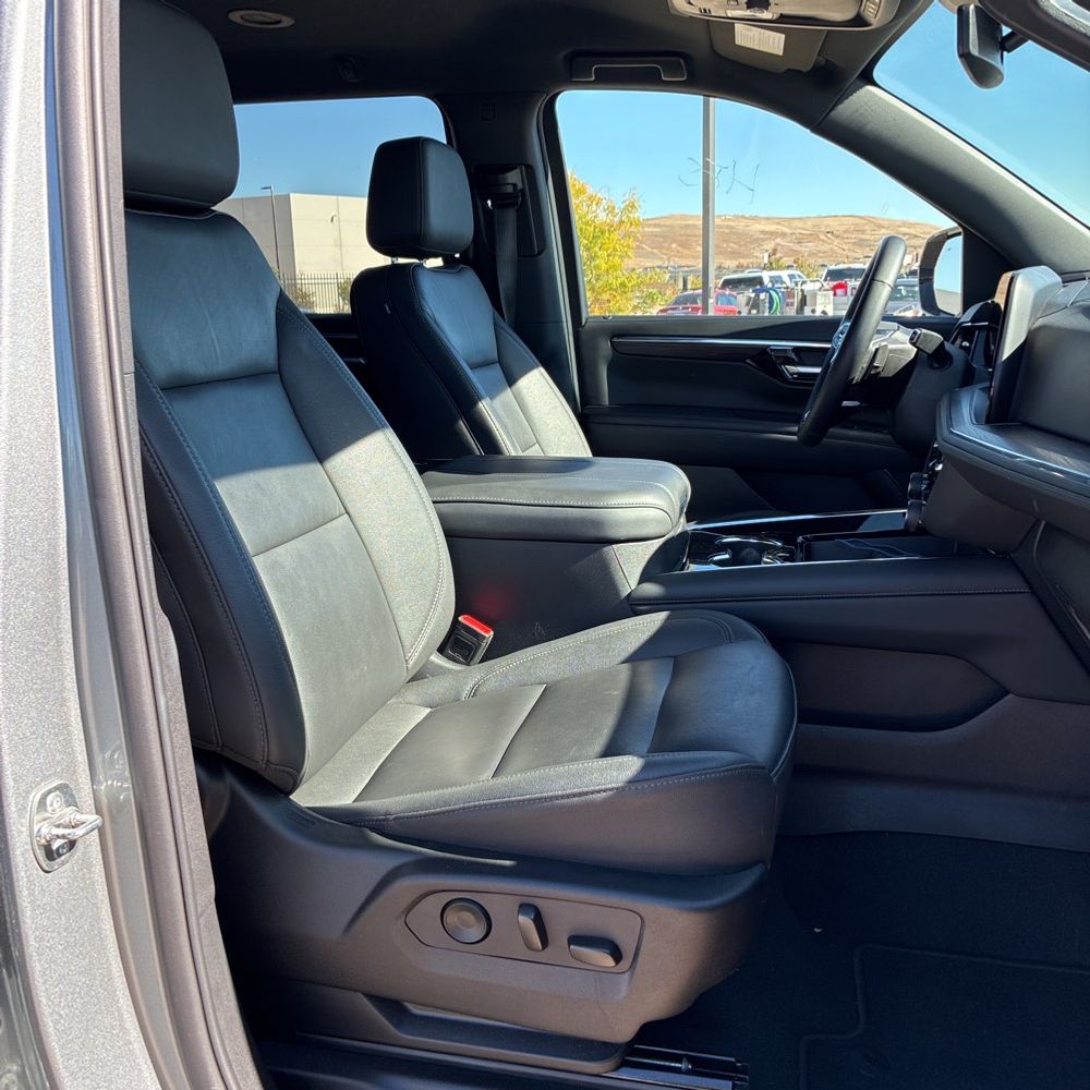 2025 Chevrolet Suburban Z71