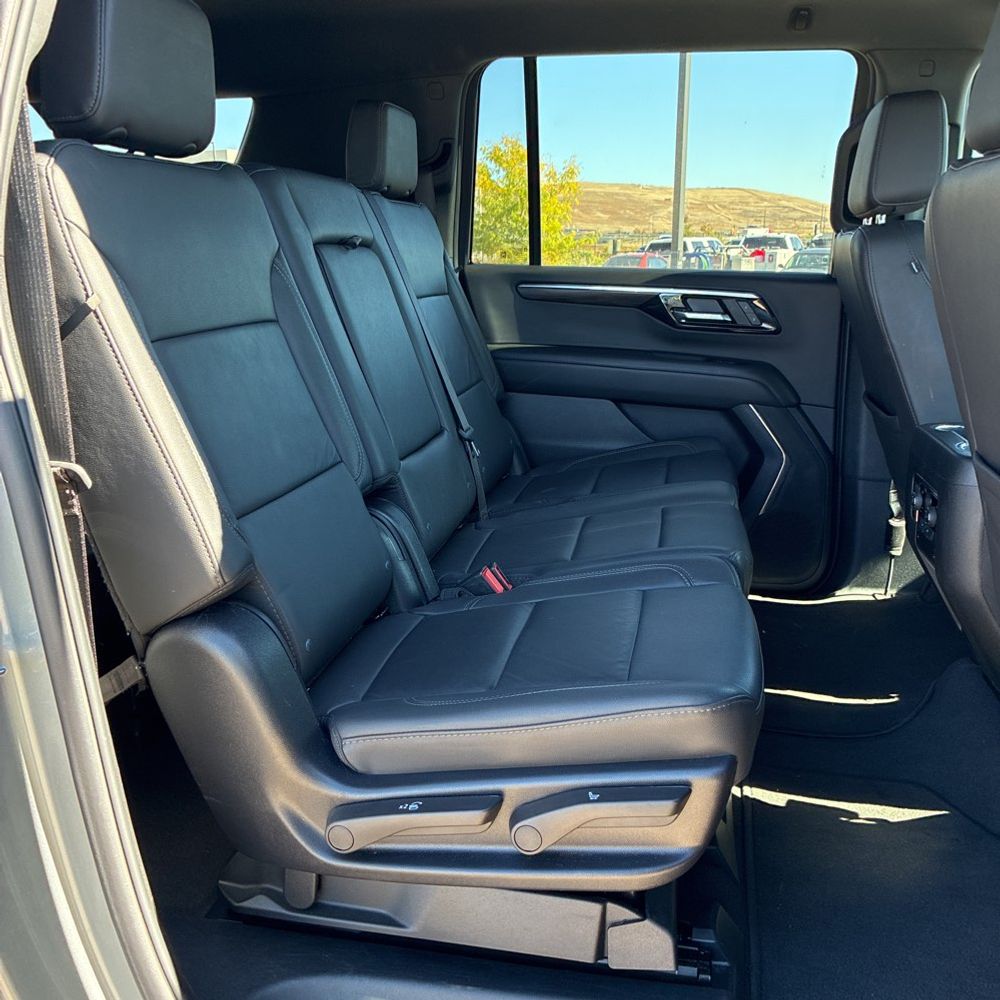 2025 Chevrolet Suburban Z71