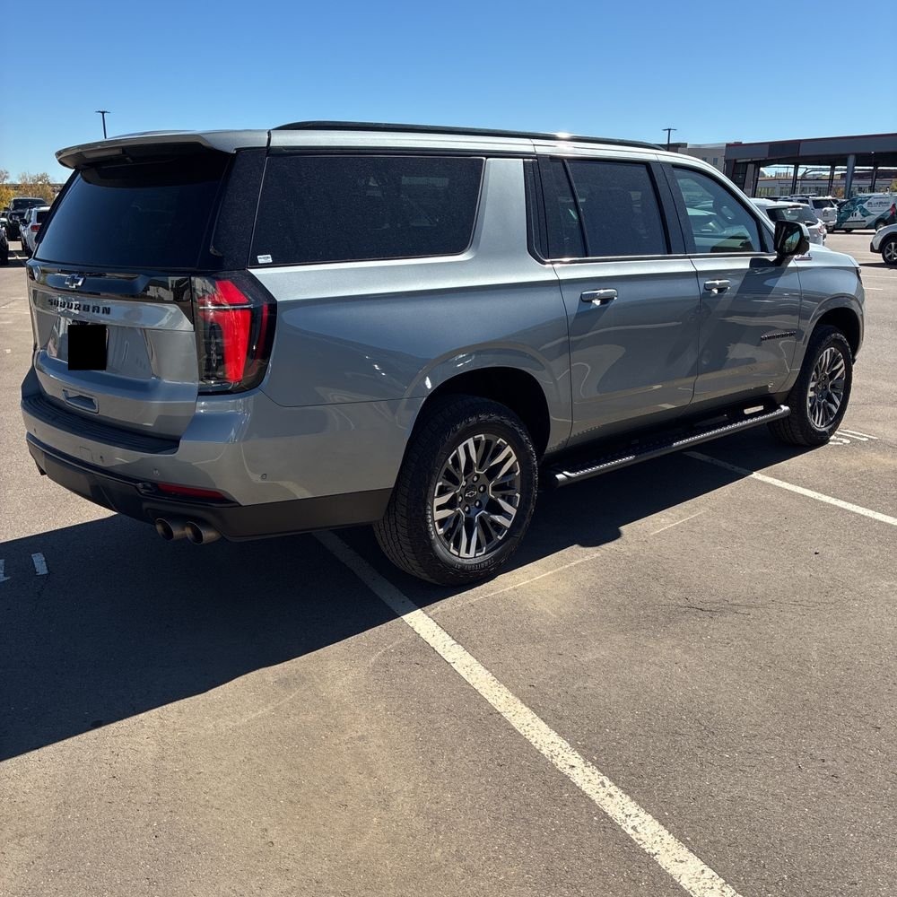 2025 Chevrolet Suburban Z71