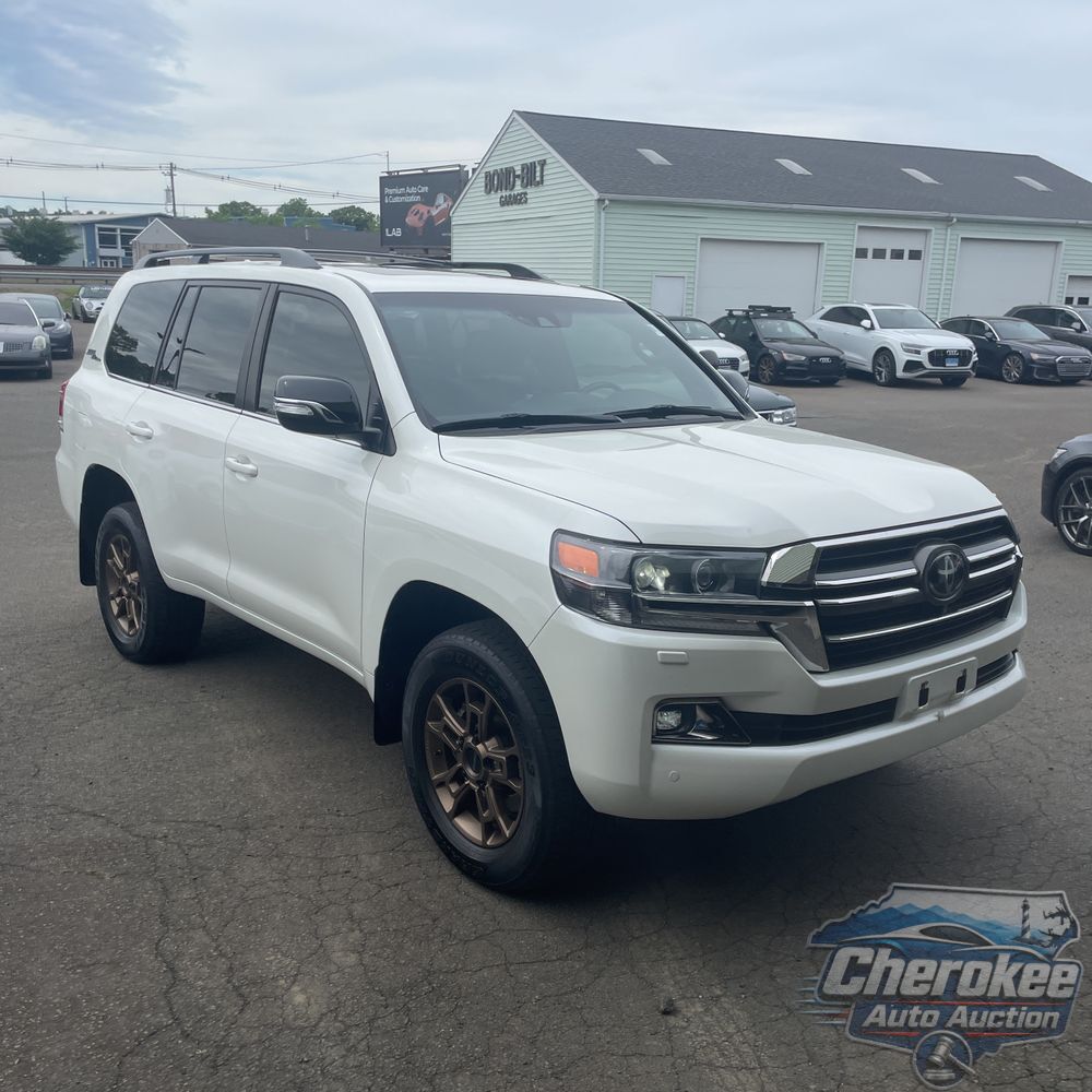 2020 Toyota Land Cruiser Heritage Edition