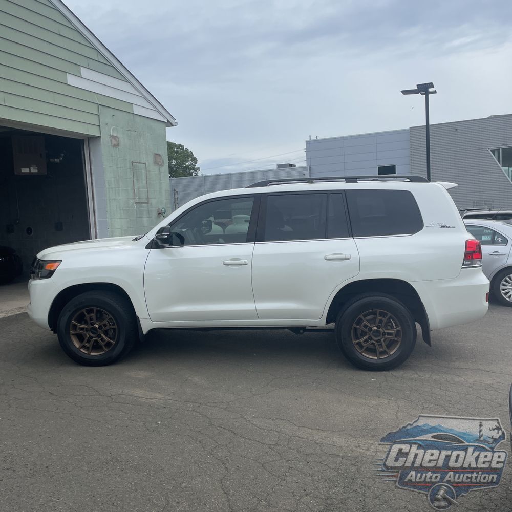 2020 Toyota Land Cruiser Heritage Edition