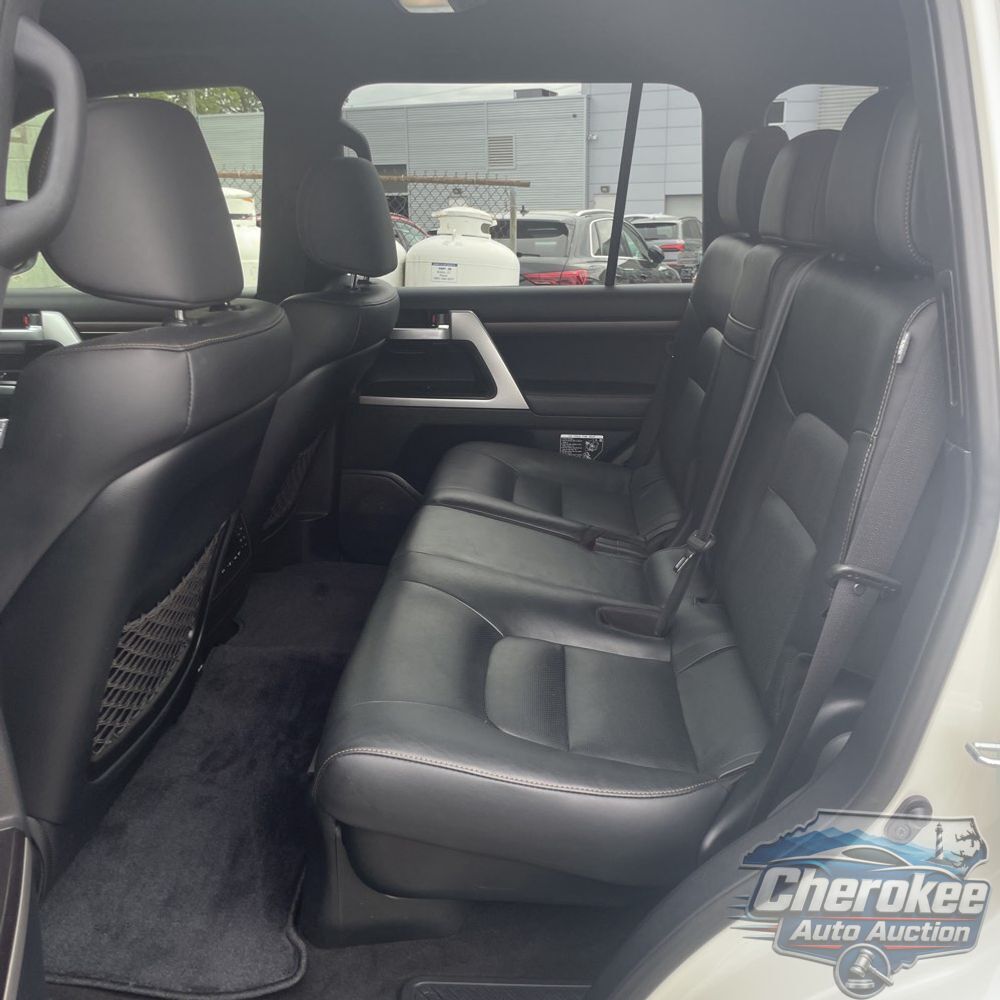 2020 Toyota Land Cruiser Heritage Edition