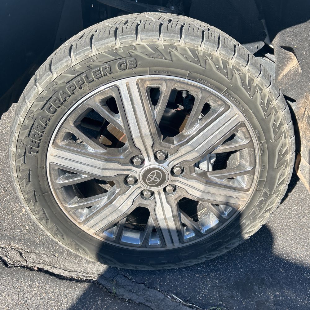 2024 Toyota Sequoia Capstone