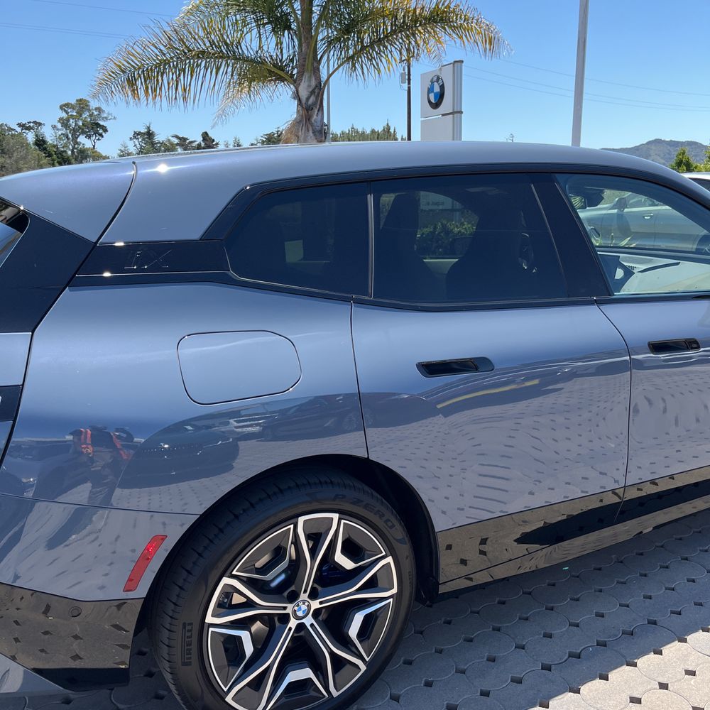 2025 BMW iX xDrive50