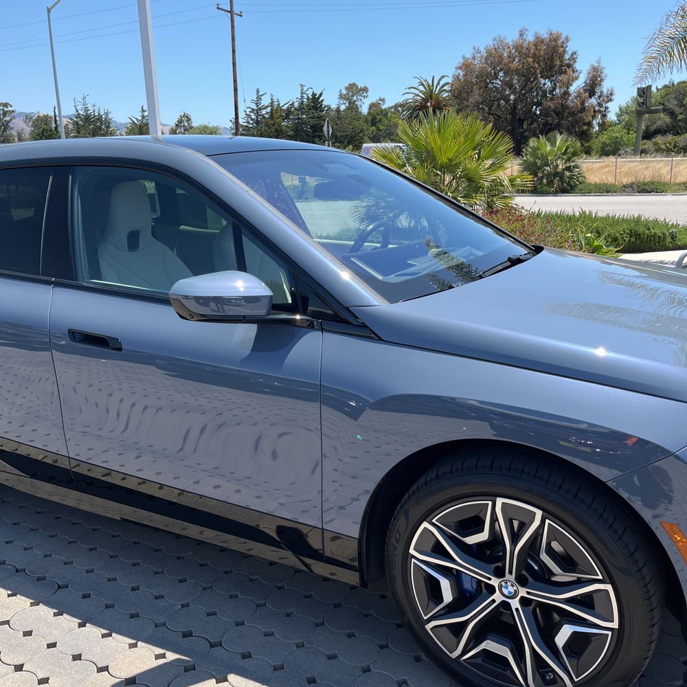 2025 BMW iX xDrive50