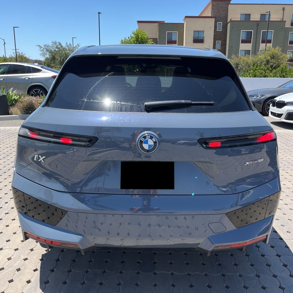 2025 BMW iX xDrive50