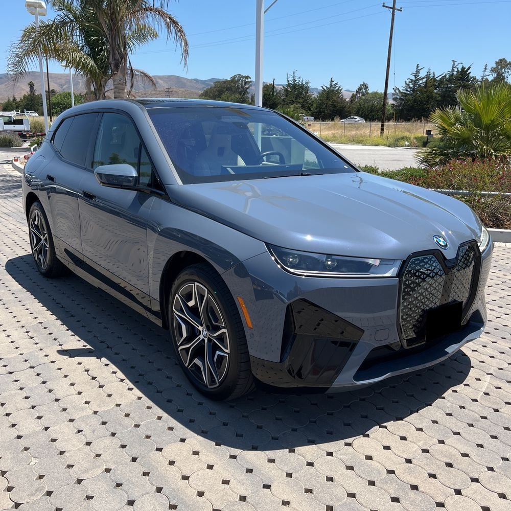 2025 BMW iX xDrive50
