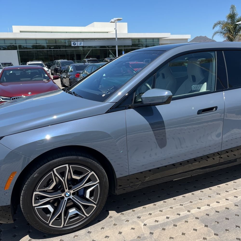 2025 BMW iX xDrive50