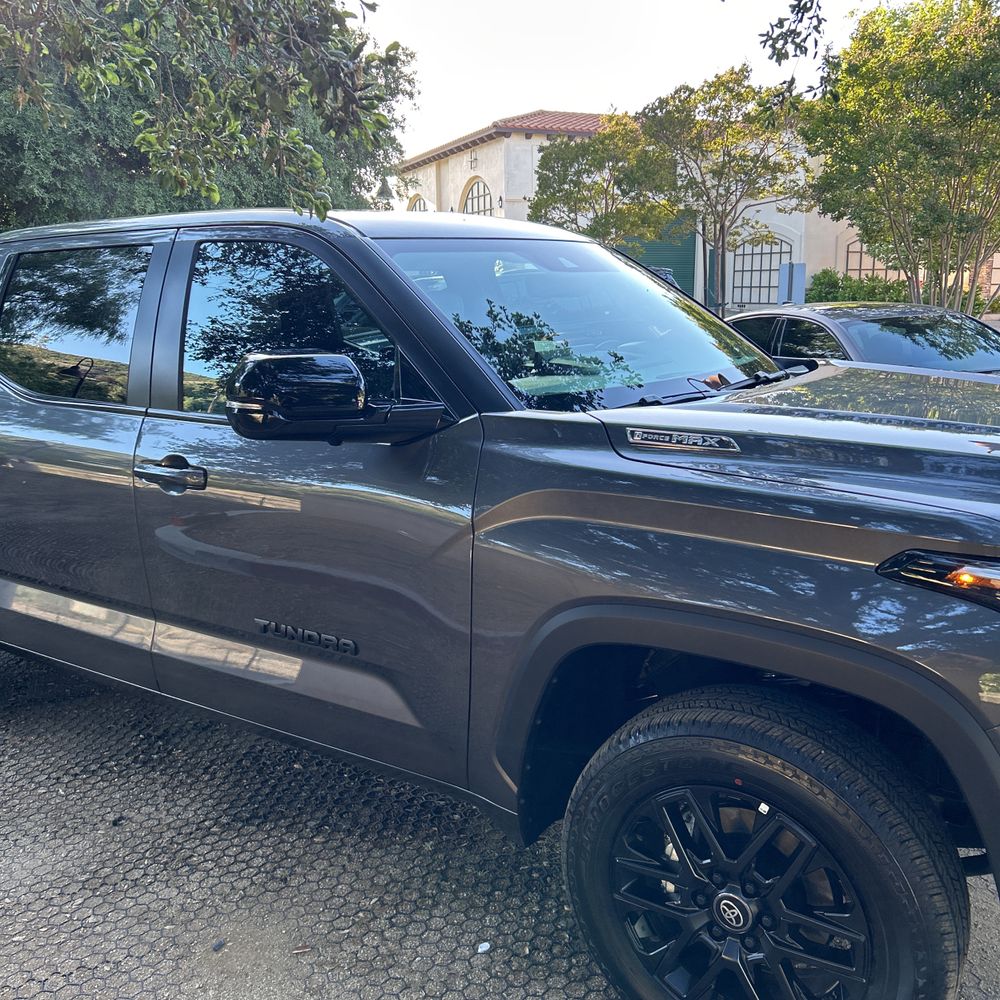 2025 Toyota Tundra Limited HV