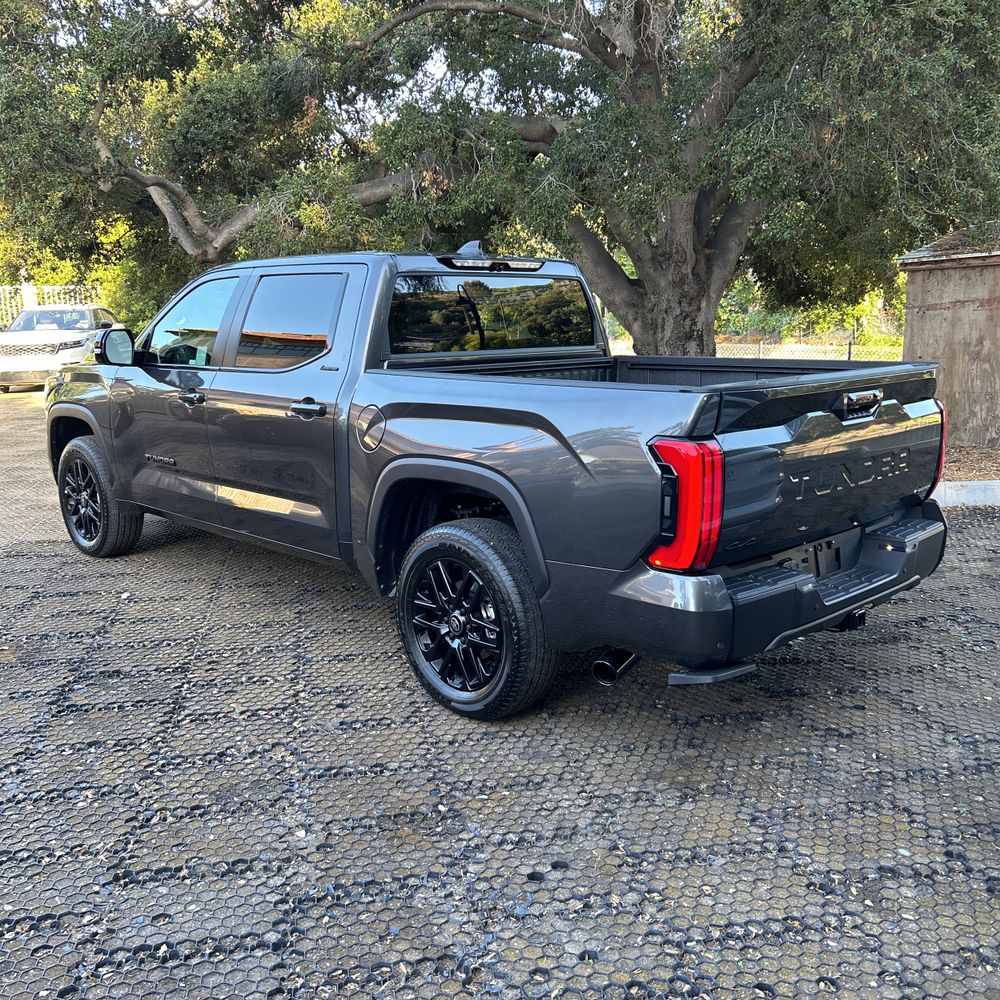 2025 Toyota Tundra Limited HV