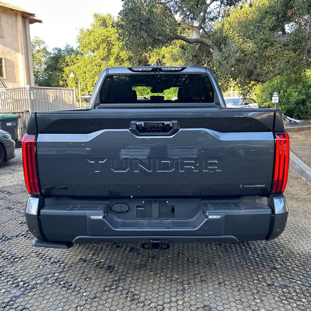 2025 Toyota Tundra Limited HV
