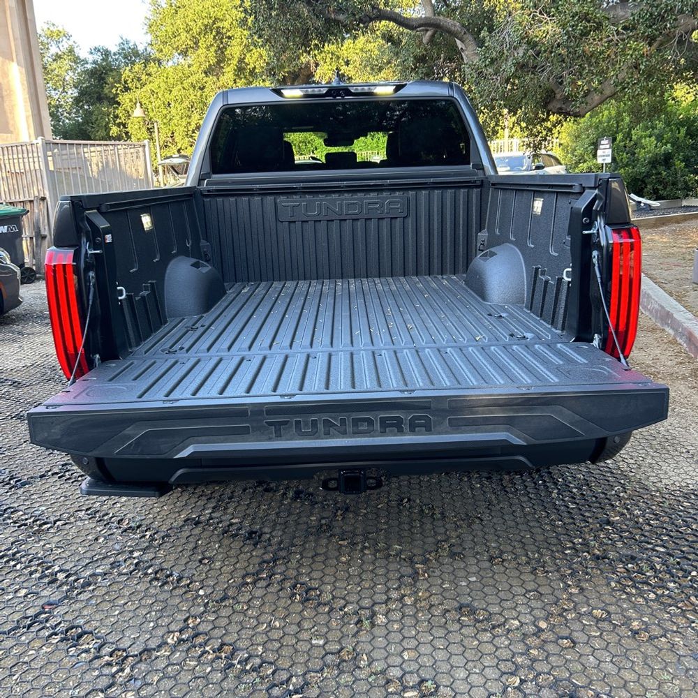 2025 Toyota Tundra Limited HV