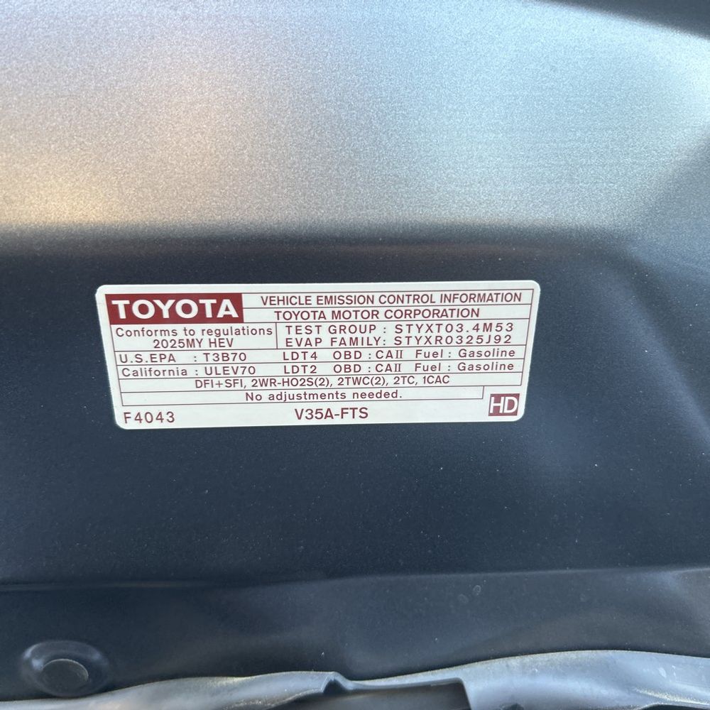 2025 Toyota Tundra Limited HV