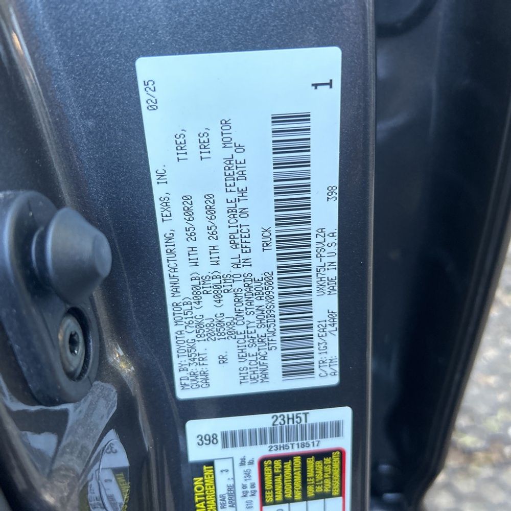 2025 Toyota Tundra Limited HV