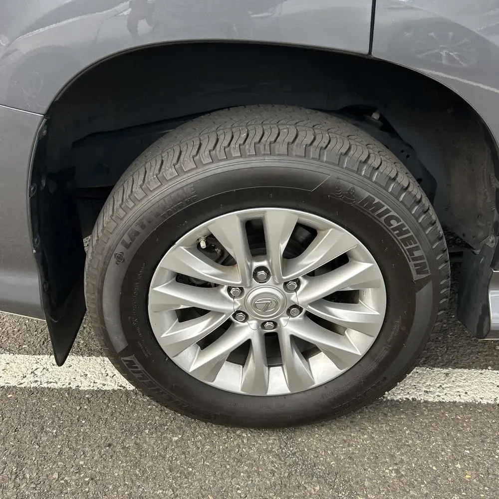 2023 Lexus GX 460 Base