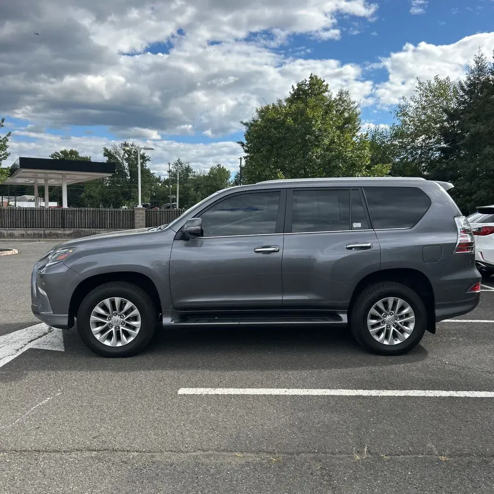 2023 Lexus GX 460 Base