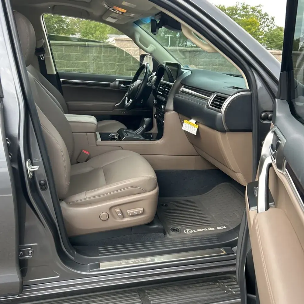 2023 Lexus GX 460 Base