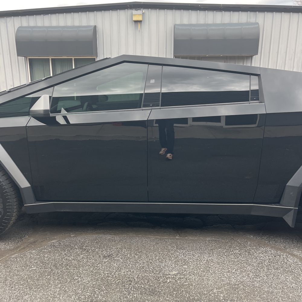 2024 Tesla Cybertruck Base