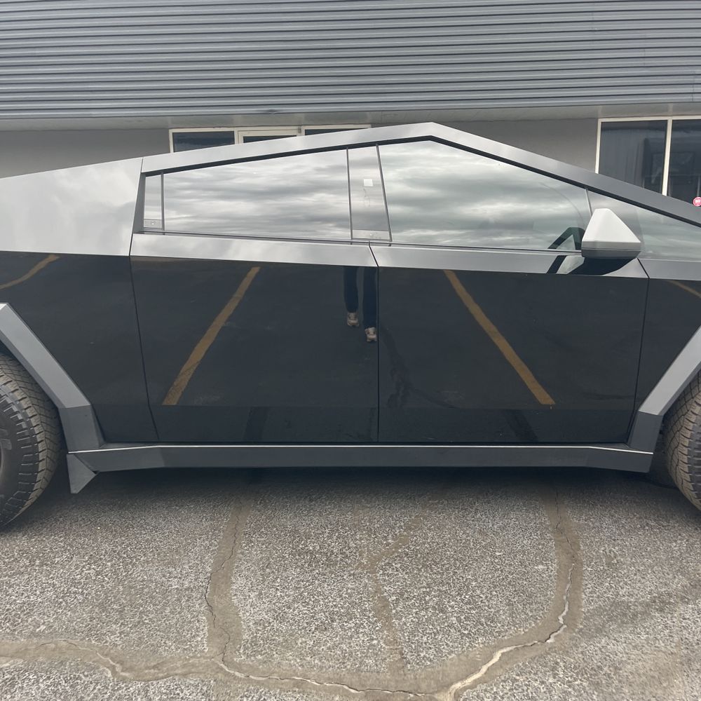 2024 Tesla Cybertruck Base