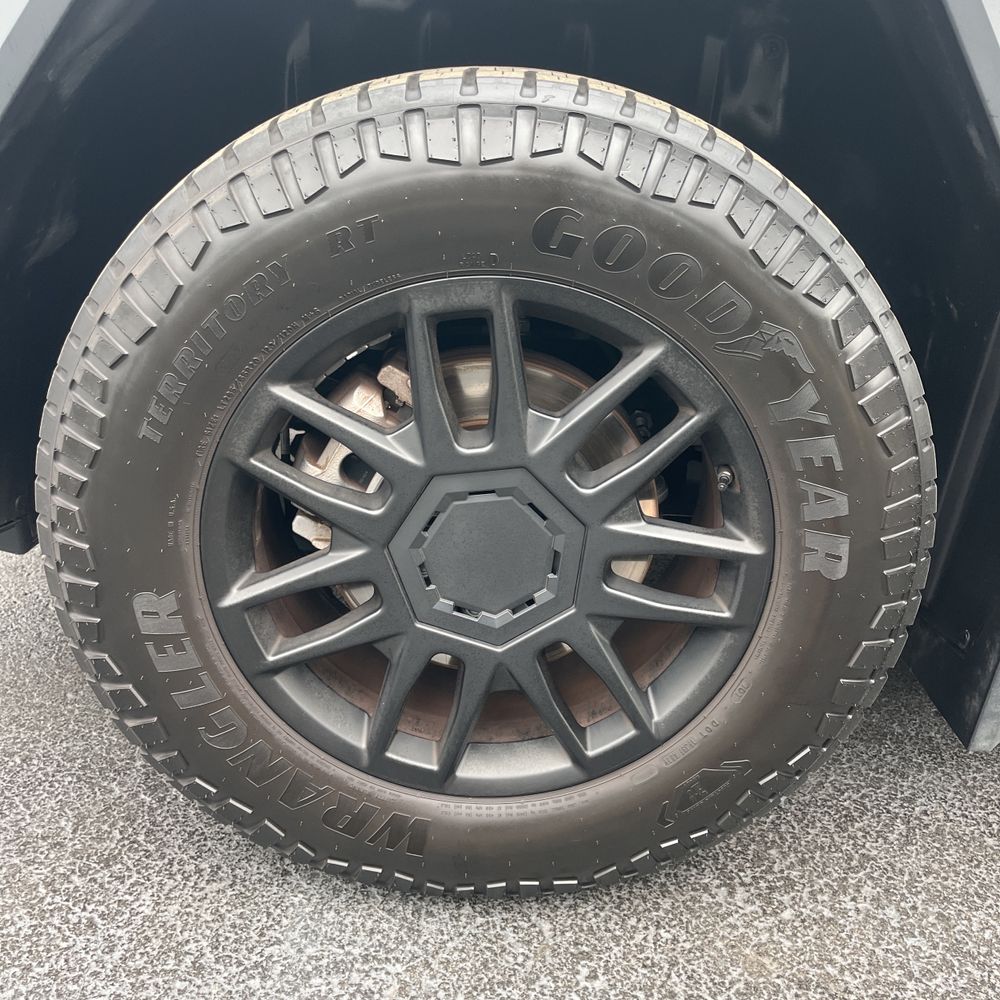 2024 Tesla Cybertruck Base