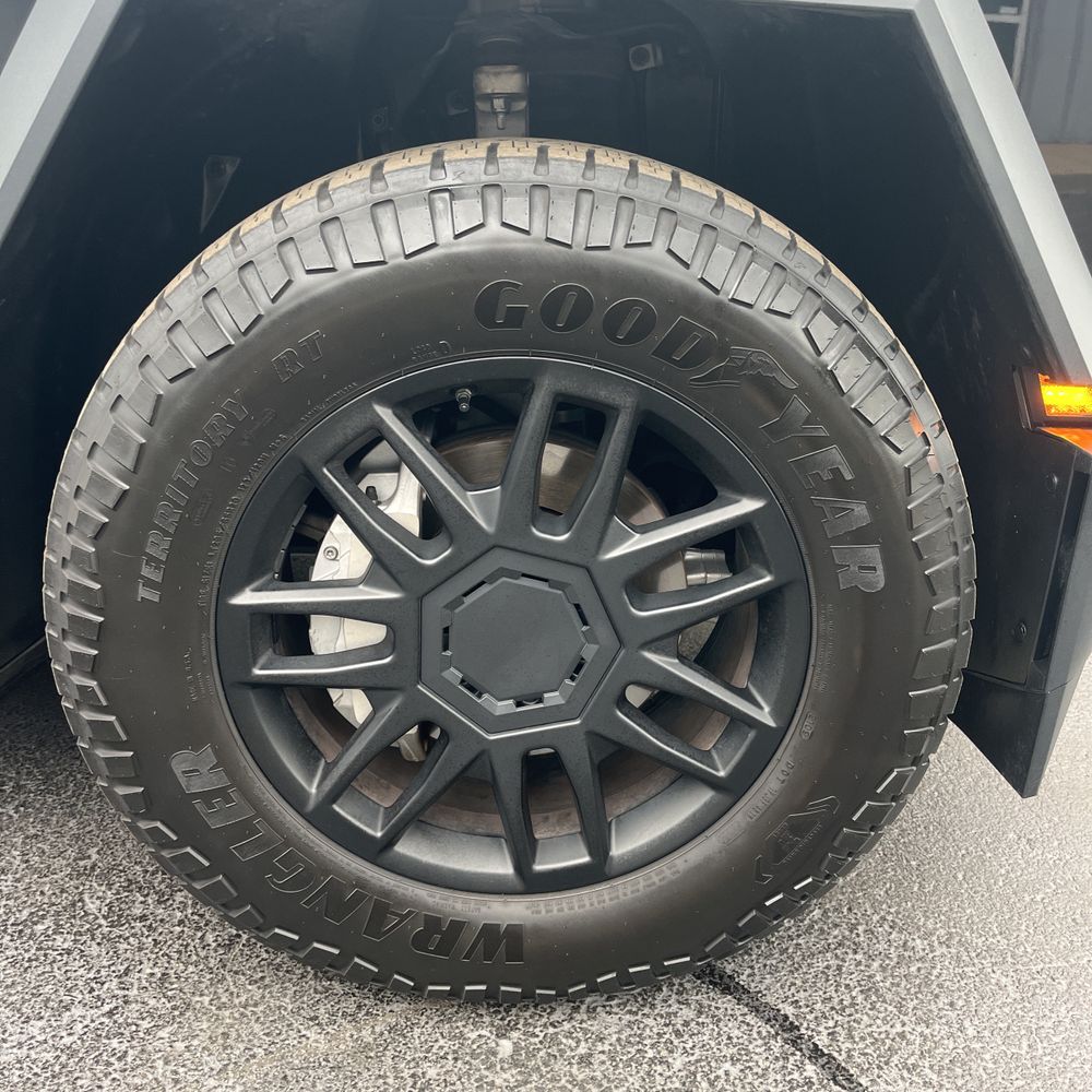 2024 Tesla Cybertruck Base