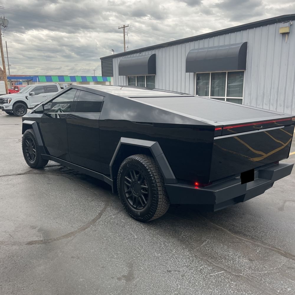 2024 Tesla Cybertruck Base