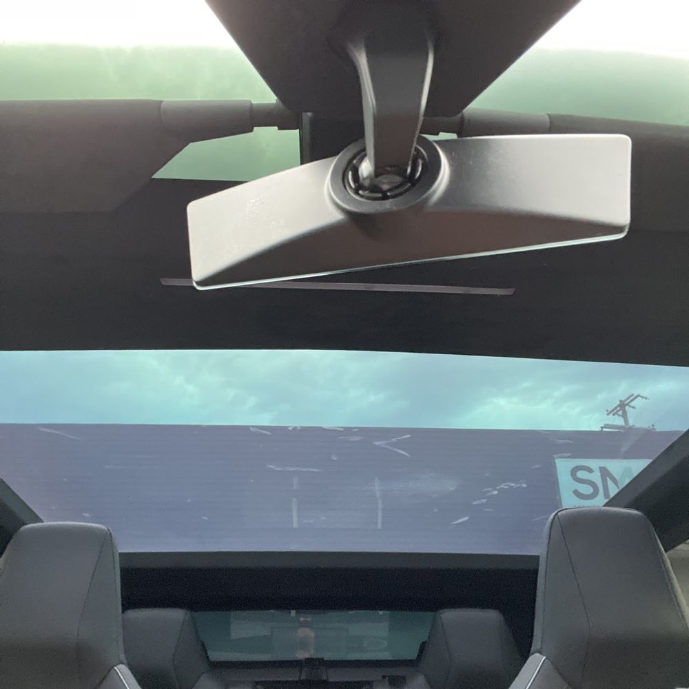 2024 Tesla Cybertruck Base