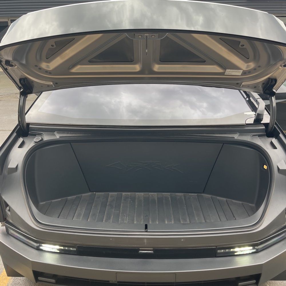 2024 Tesla Cybertruck Base