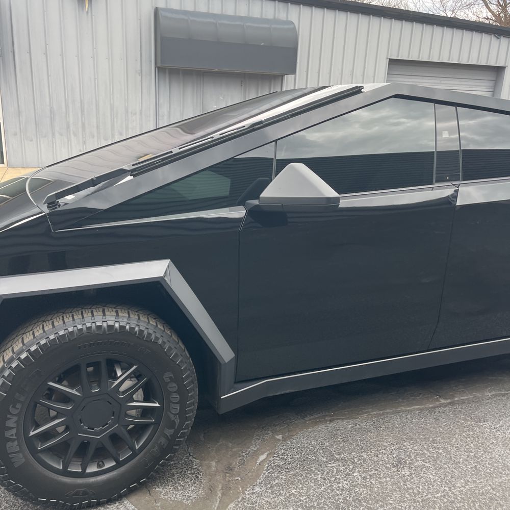2024 Tesla Cybertruck Base